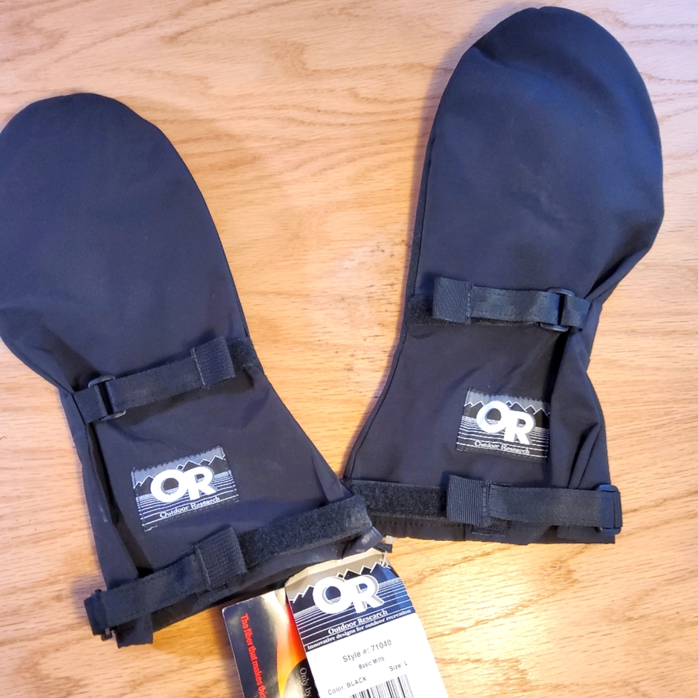 Outdoor Research Mitt Shell. NWT